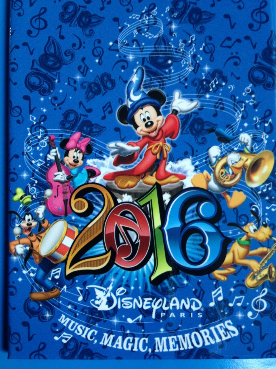 Rare Magnet rigide disney disneyland paris : Année 2016